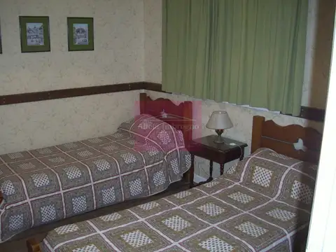 Casa 6 ambientes con 2 baños