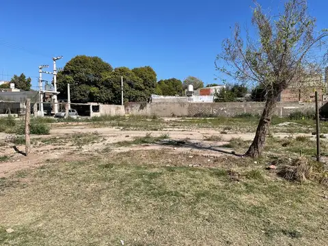 Terreno en Alquiler 33  mts Frente