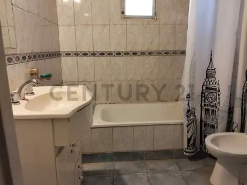 VENTA CASA 2 AMBIENTES PILAR CENTRO
