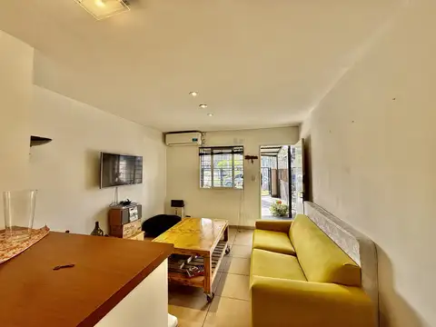 José M. Zapiola 500, Piso 0
