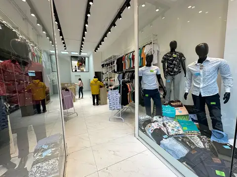 Av Avellaneda al 3500