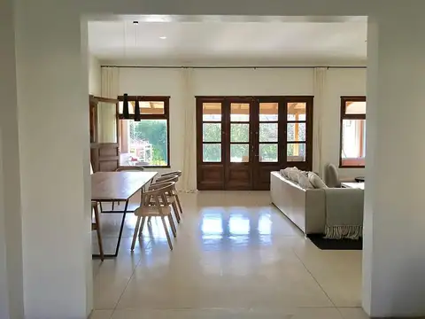 Casa en Alquiler Temporal en El Encuentro, USD 5.000
