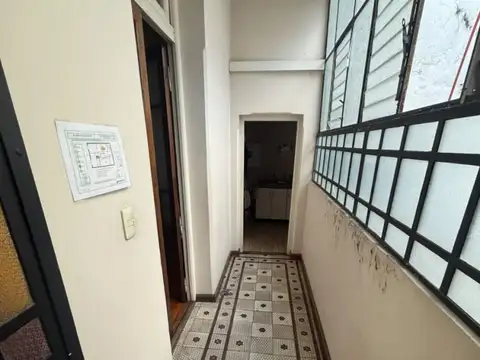 LOTE EN VENTA EN RAMOS MEJIA CON DOS LOCALES ALQUILADOS, EXCELENTE RENTA Y POTENCIAL