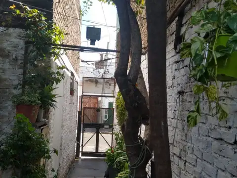 Lote en venta con tres PH a reciclar, Villa Lynch