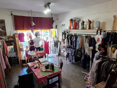 Vendo local 31 Mt². Muy Buen estado y Ubicacion