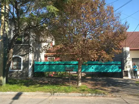 Venta de 3 Casas ideal para familia numerosa buena ubicacion