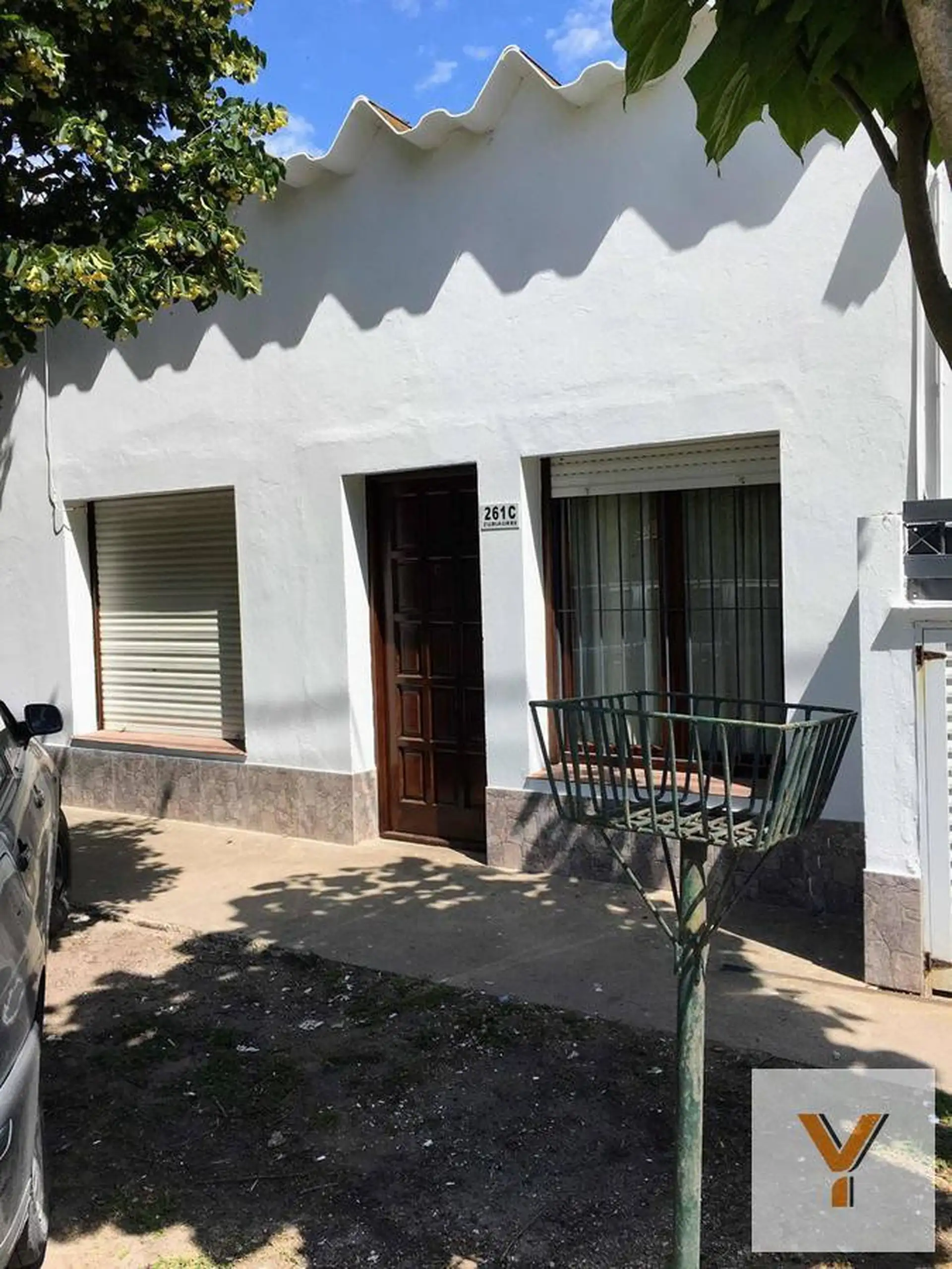 Casa en venta - 2 dormitorios 2 baños - 200mts2 - General Pueyrredon