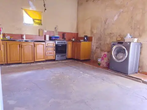 Casa 4 ambientes con jardín en Pontevedra, Partido de Merlo