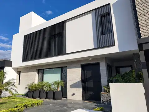 Casa en Venta en Cañuelas, Córdoba