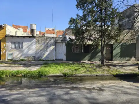 LOTE EN VENTA EN AVELLANEDA 195m2