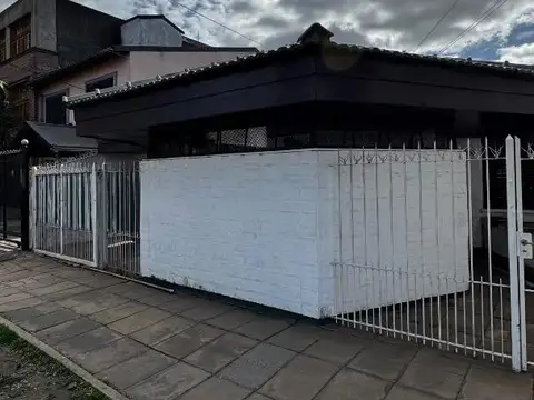 CASA EN VENTA - MERLO