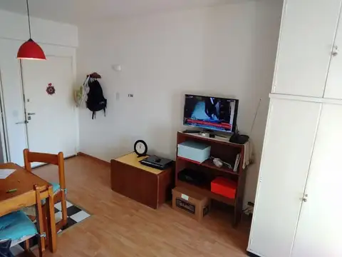 Departamento - ALQUILER_TEMPORAL - Argentina, Capital Federal - Hipólito Yrigoyen 1300