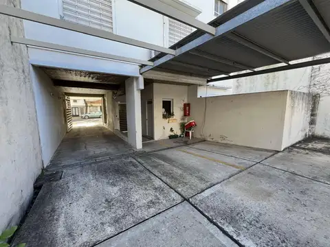 Alquiler Cochera - Crespo 600 - Barrio Luis Agote