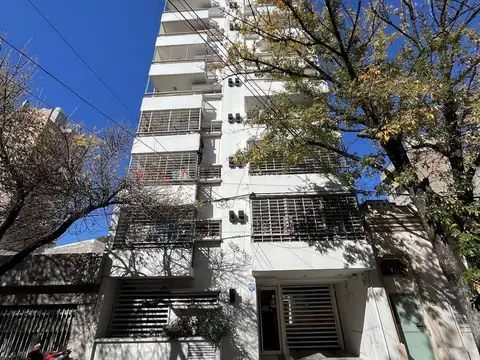 Alquiler Cochera - Crespo 600 - Barrio Luis Agote