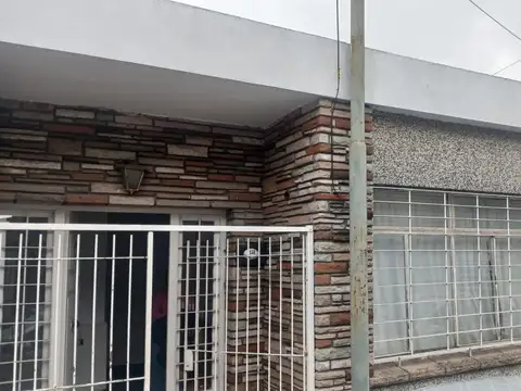 Depto Tipo Casa en Alquiler de 2 ambientes
