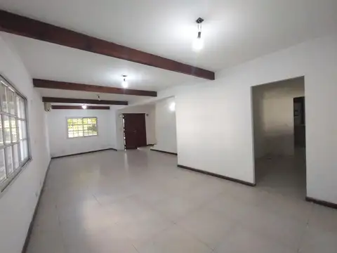 Divina casa 3d+dep.c/ pileta usd 145.000.-en Maschwitz Club