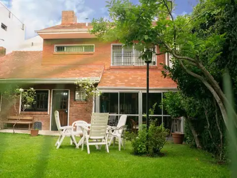 Casa en venta - 3 Dormitorios 4 Baños - Belgrano