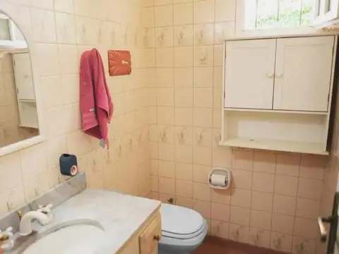 Casa 5 ambientes con 4 baños