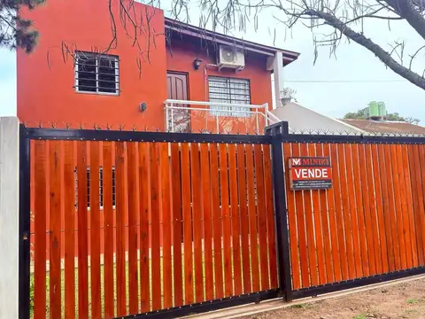 Departamento de 3 ambientes en P.B, GAS NATURAL!