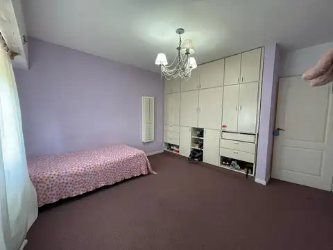 VENTA CASA 4 AMB LOS POLVORINES PILETA PERMUTA