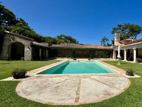 Casa en Venta en Rincón del Indio, USD 2.500.000
