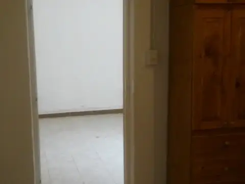 Casa 2 ambientes con 1 baño