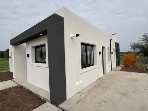 Venta casa 4 amb hab barrio San Sebastián, Escobar opción financiación, precio en promoción 60...