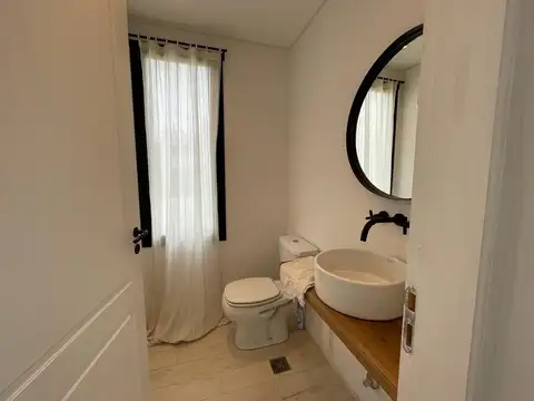 Casa 3 ambientes con 1 baño