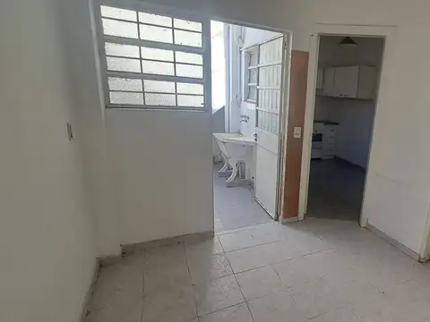 Depto Tipo Casa 2 ambientes con 1 baño