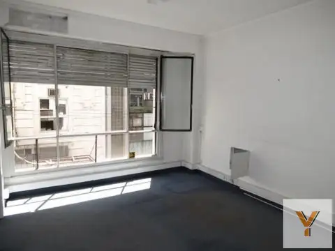 Oficina en venta - 2 privados 1 baño - 40mts2 - Microcentro
