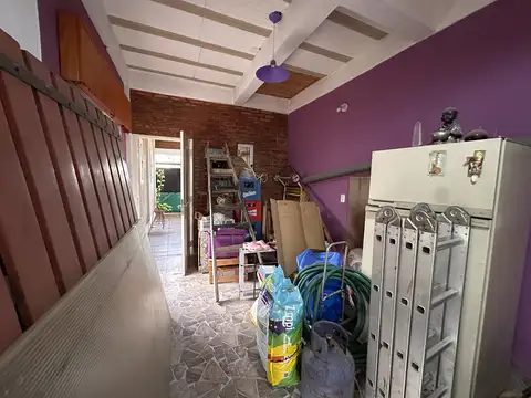 Casa 4 ambientes con 1 baño