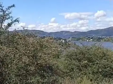 Terreno en Venta de 1933,0 m2