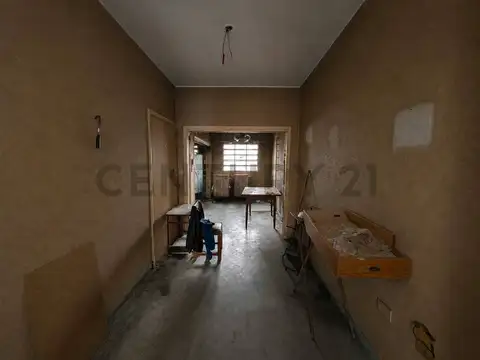 José Luis Cantilo 5000, Piso 0