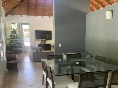 Casa en Venta al Este