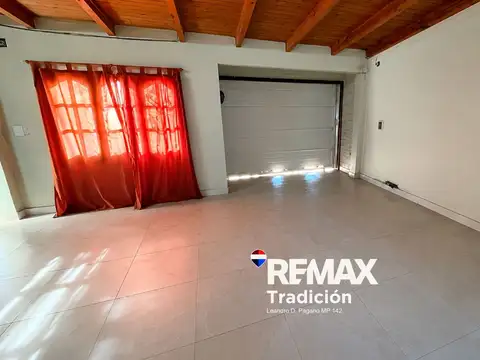Casa en Venta con 1 cochera