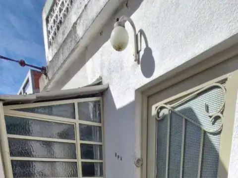 Depto Tipo Casa en Venta de 2 ambientes