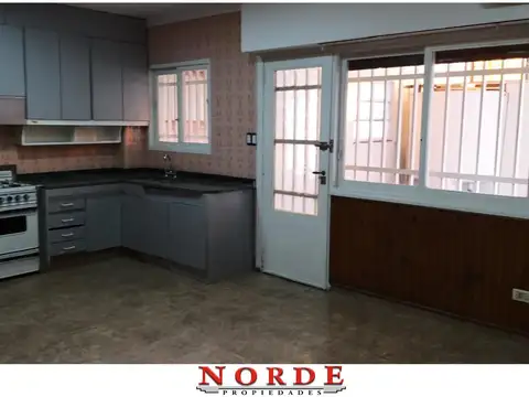 Depto Tipo Casa en Venta en Lomas del Mirador, USD 85.000