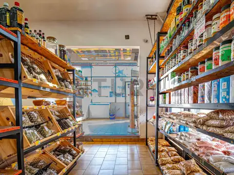 Hipolito Yrigoyen 1800, Piso 0