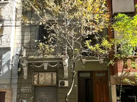 VENTA PH 6 AMBIENTES EN BALVANERA CON TERRAZA