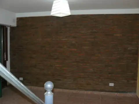Depto Tipo Casa 3 ambientes con 1 baño