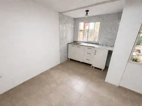 DEPTO 2 AMB. EN PH- CRUCE CASTELAR