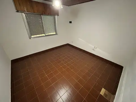 DEPTO 2 AMB. EN PH- CRUCE CASTELAR