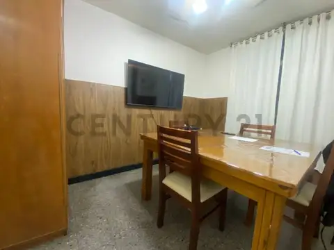 CASA RECICLADA  2 DORMITORIOS  B° CERRADO BUCI GUAYMALLEN