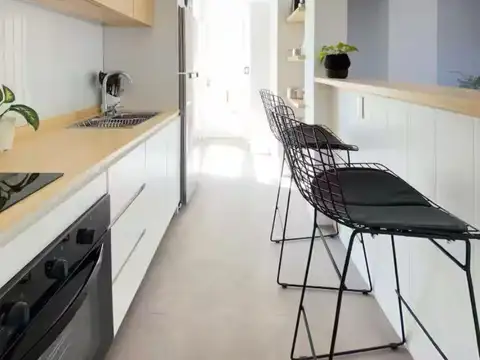 Juan B. Justo al 800