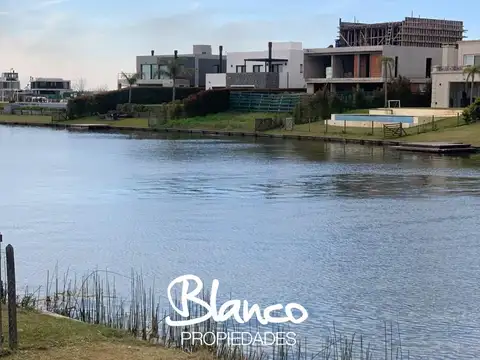 Casa  en Venta en Puertos, Escobar, G.B.A. Zona Norte