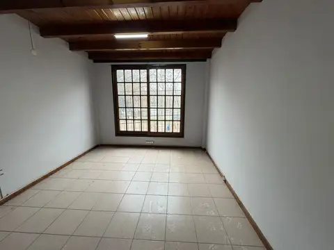 Avenida Teniente General Juan Domingo Perón 100