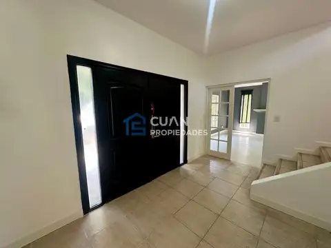 Casa en Alquiler en La Caballeriza, USD 2.500