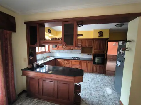 Casa en Venta en Campana, USD 240.000