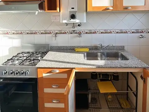 Departamento en Alquiler en Barrio España y Hospitales, $ 480.000