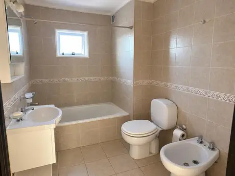 Departamento en Alquiler en Barrio España y Hospitales, $ 480.000
